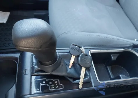 2020 Toyota Tacoma Access Cab z USA, uszkodzony, nr VIN 5TFRX5GN6LX175818